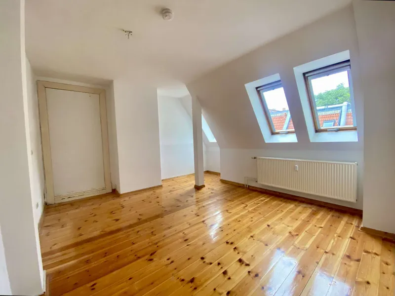 Drei- Zimmer in P-Berg - Unbefristet - — photo 1